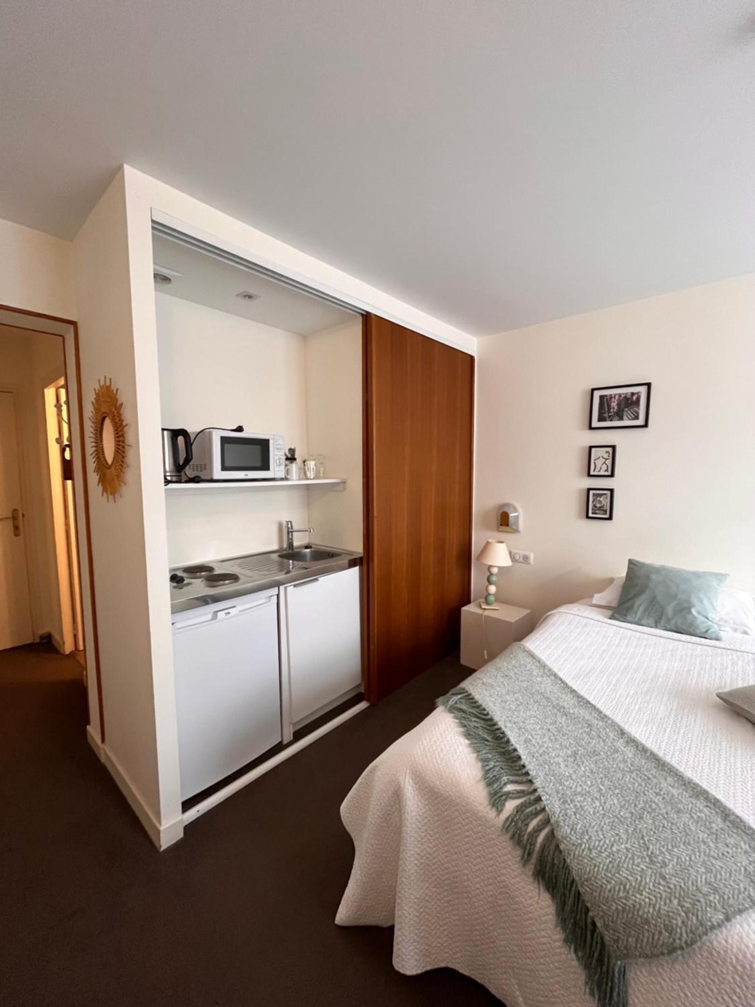 Le Temeraire Hotel Charolles Eksteriør billede